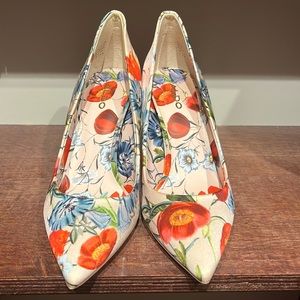 Aldo floral heels Size 7 Women